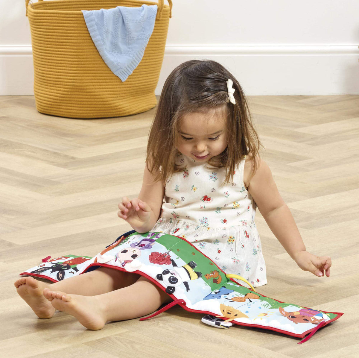 Bing & Friends Fold Out Sensory Book