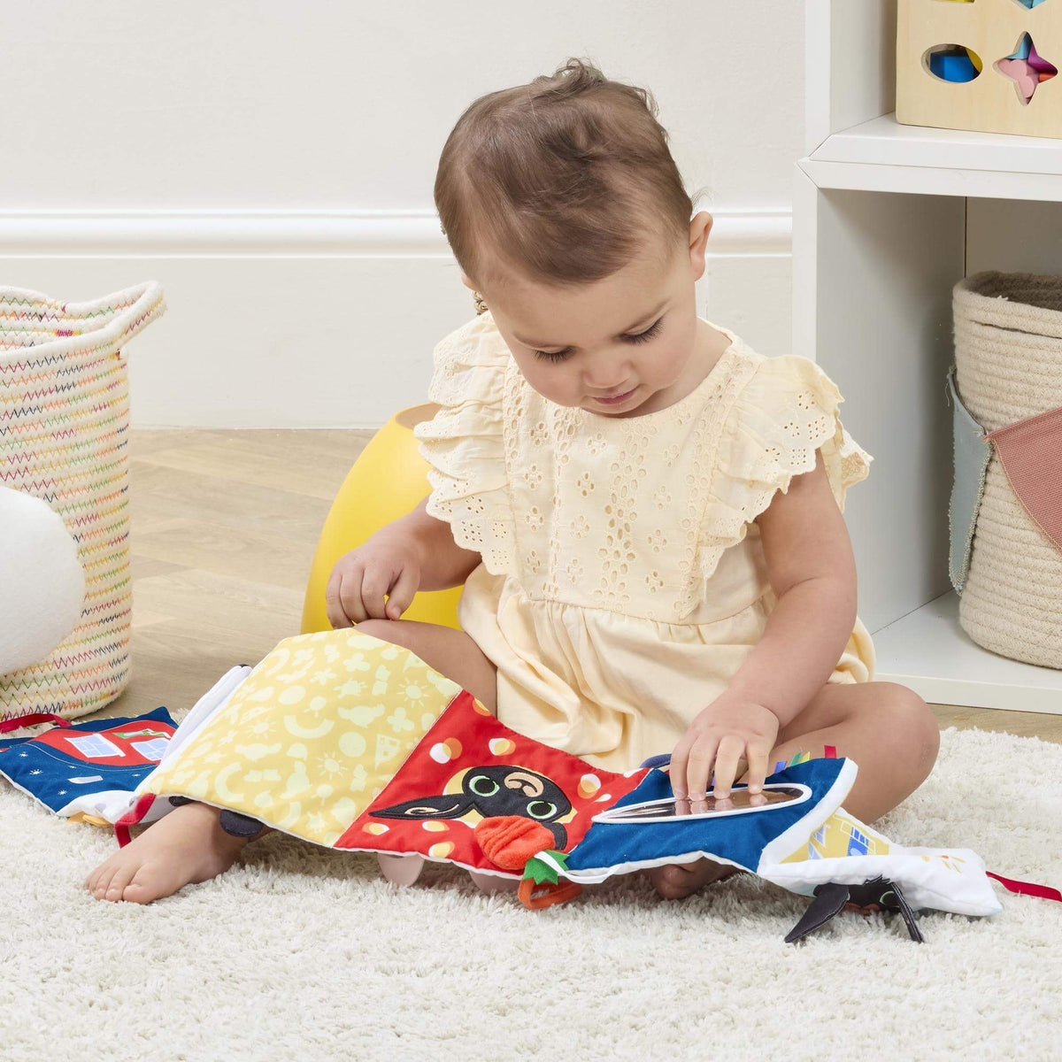 Bing & Friends Fold Out Sensory Book