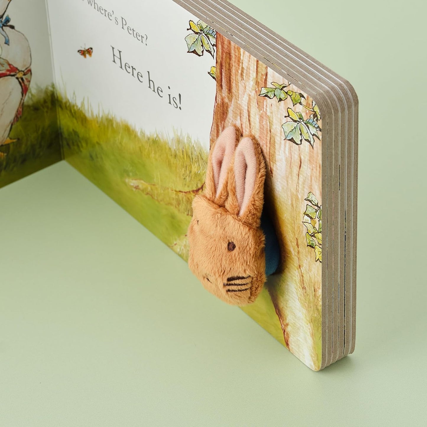 Peter Rabbit Finger Puppet Book (Board Book)