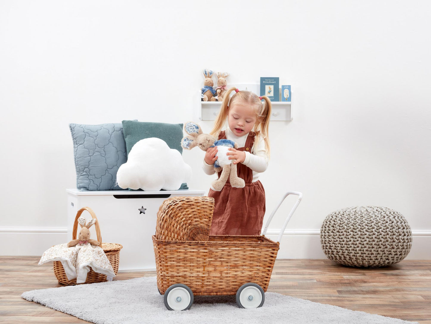 Signature Collection Peter Rabbit Deluxe Soft Toy