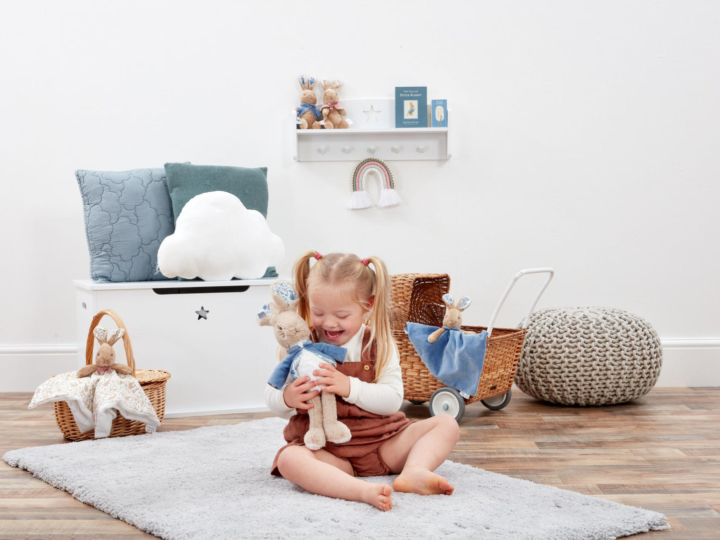 Signature Collection Peter Rabbit Deluxe Soft Toy